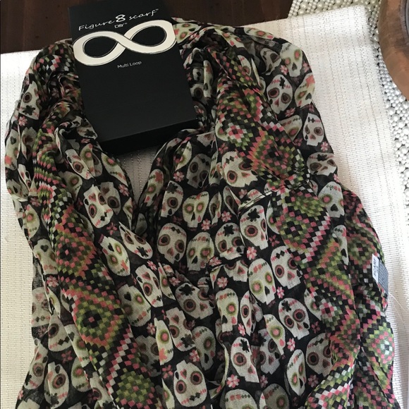 D&Y Accessories - Sugar skull infinity scarf